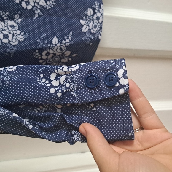 Homemade Vintage Blouse - Size Small - Blue and White Floral Dot Button Down - Picture 3 of 8